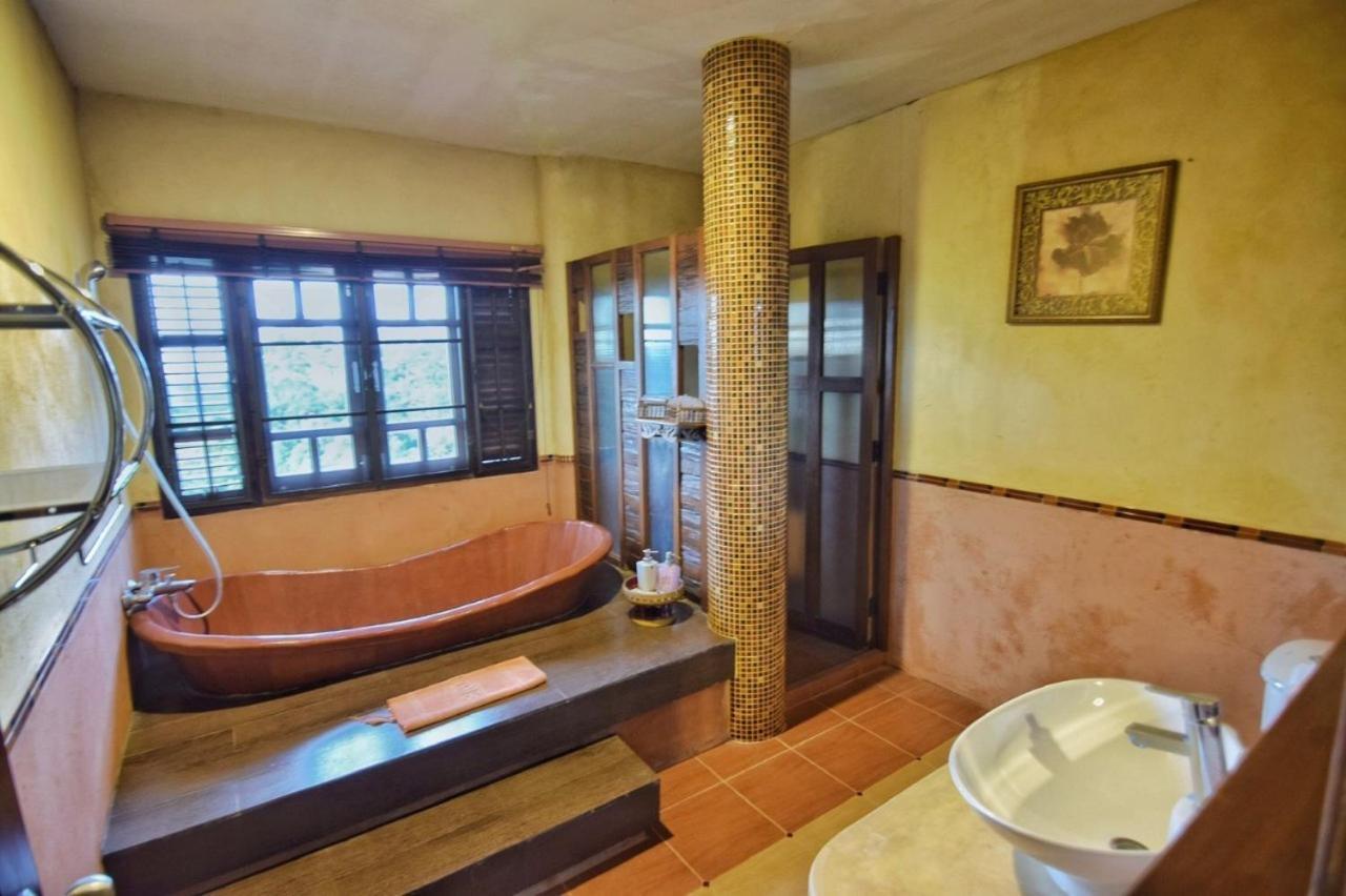 Phu Mork Dao Resort 3*