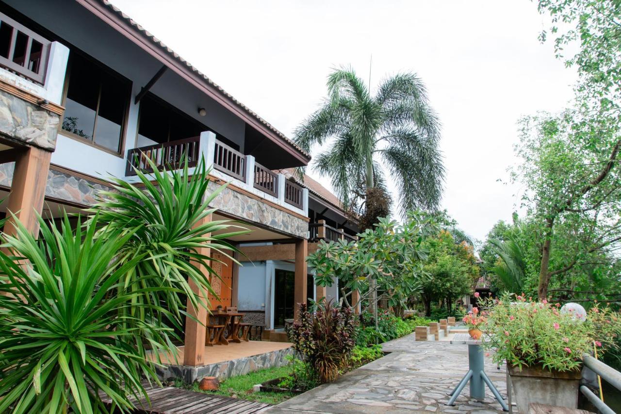 Hotel Baanrimnam Trat