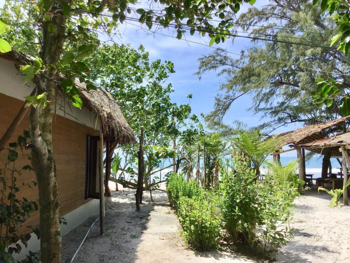 Ailay Resort Koh Phayam