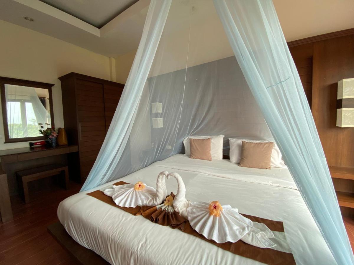 Guest house Phuchawee Lanta 3*