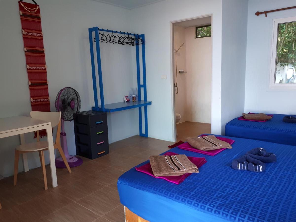 Phayam Friends Resort 2*