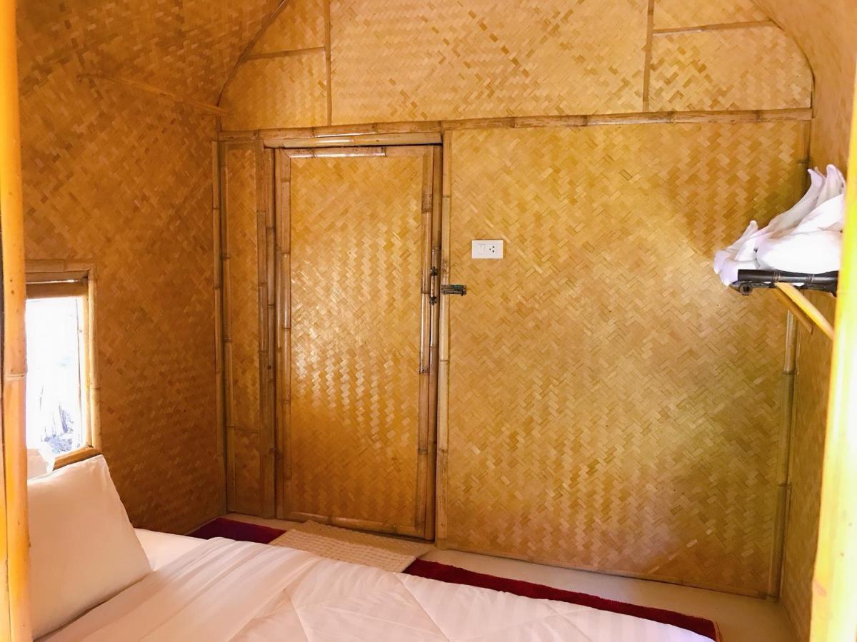 Khaolak Tusneem Guest house