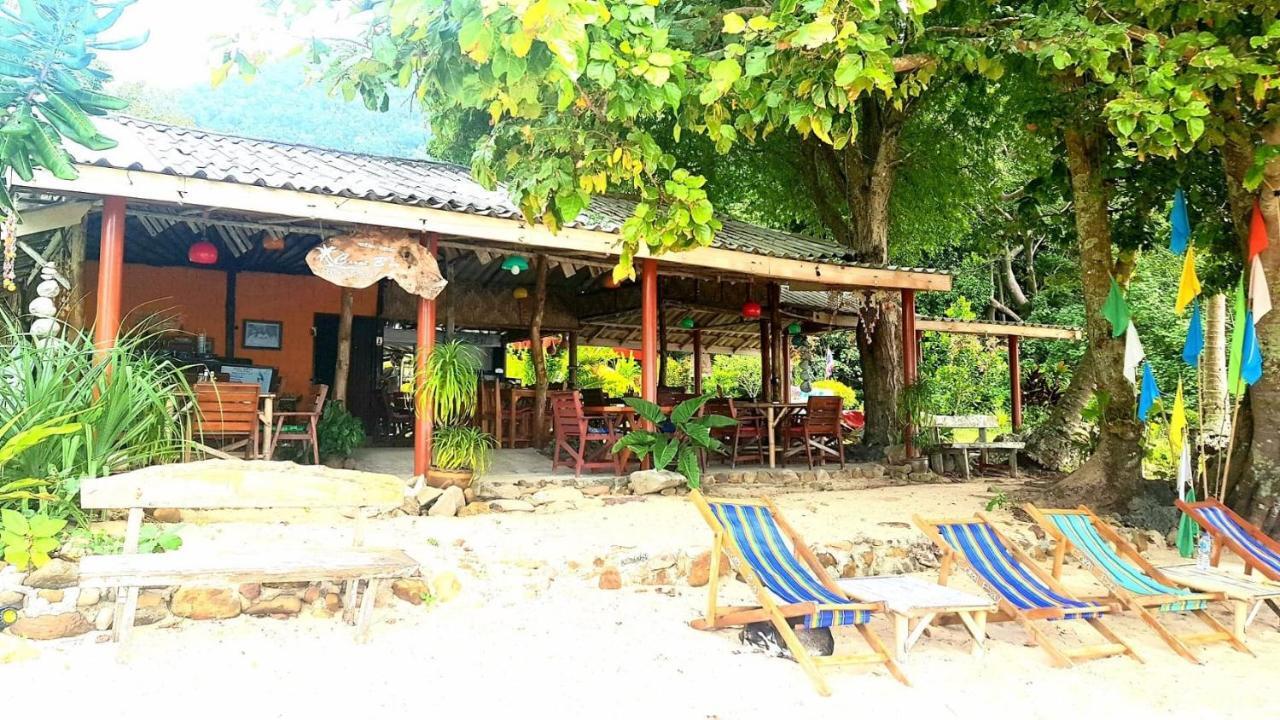 Lodge Coral Bay