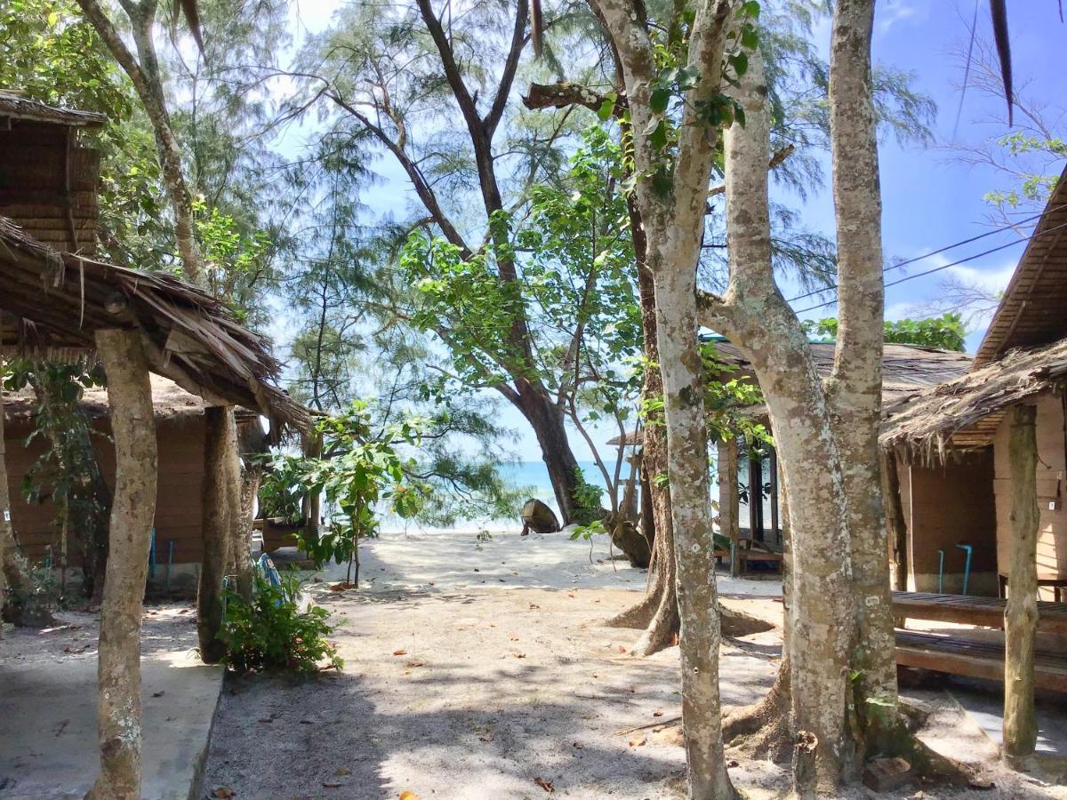 Resort La Ong Lay Koh Phayam
