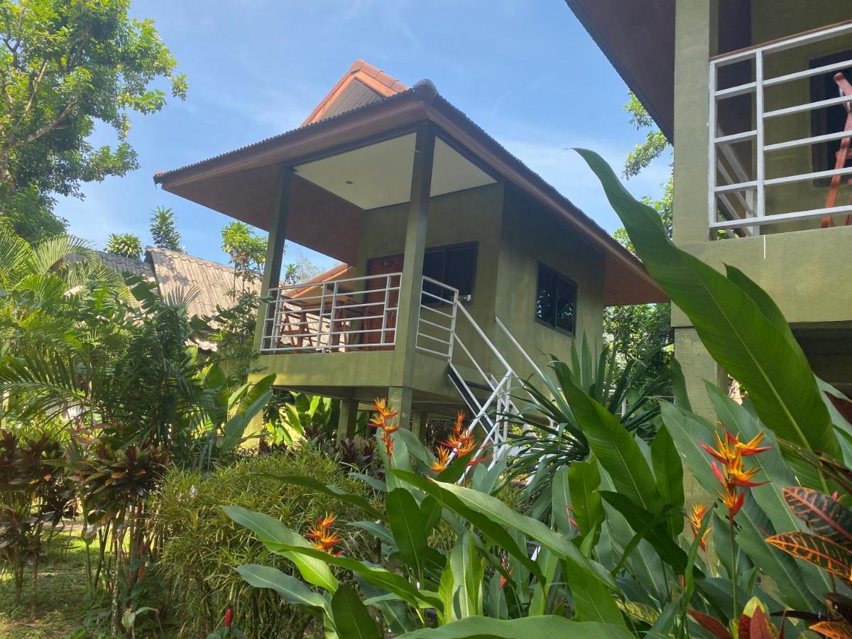 Khao Sok Jungle Huts
