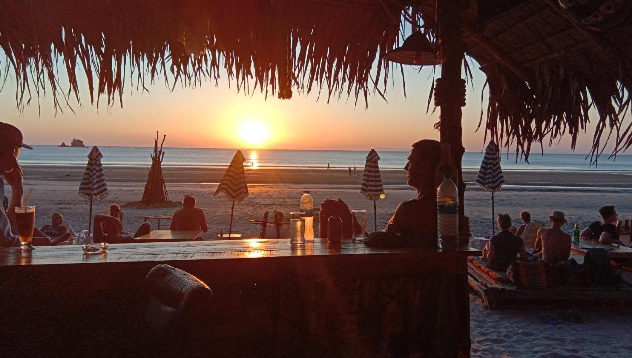 Lazy Hut Resort 2*