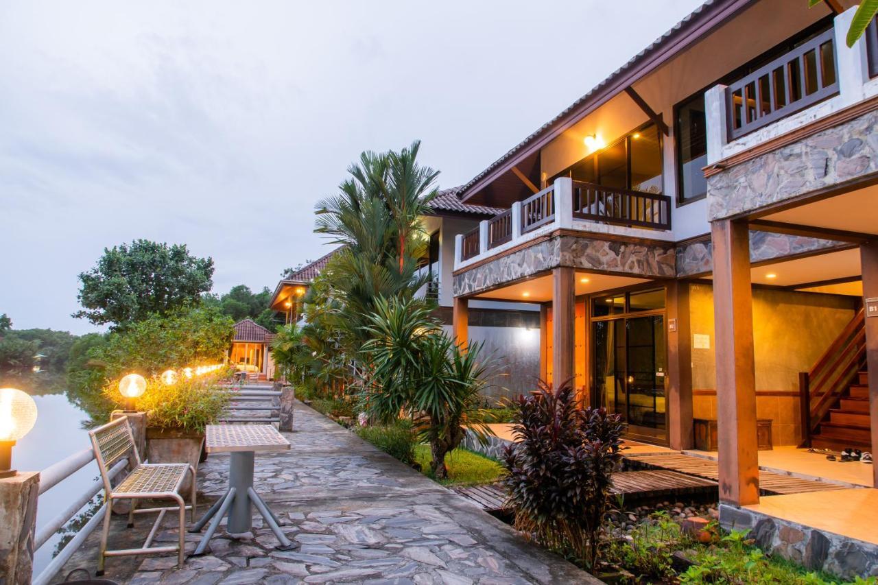 Hotel Baanrimnam 3*