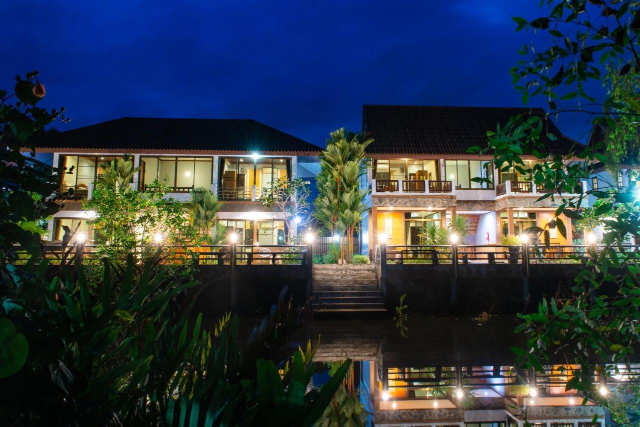 Hotel Baanrimnam Trat