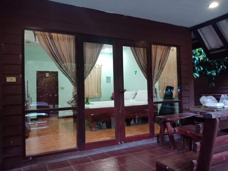 Resort Bansainam Nakhon Nayok