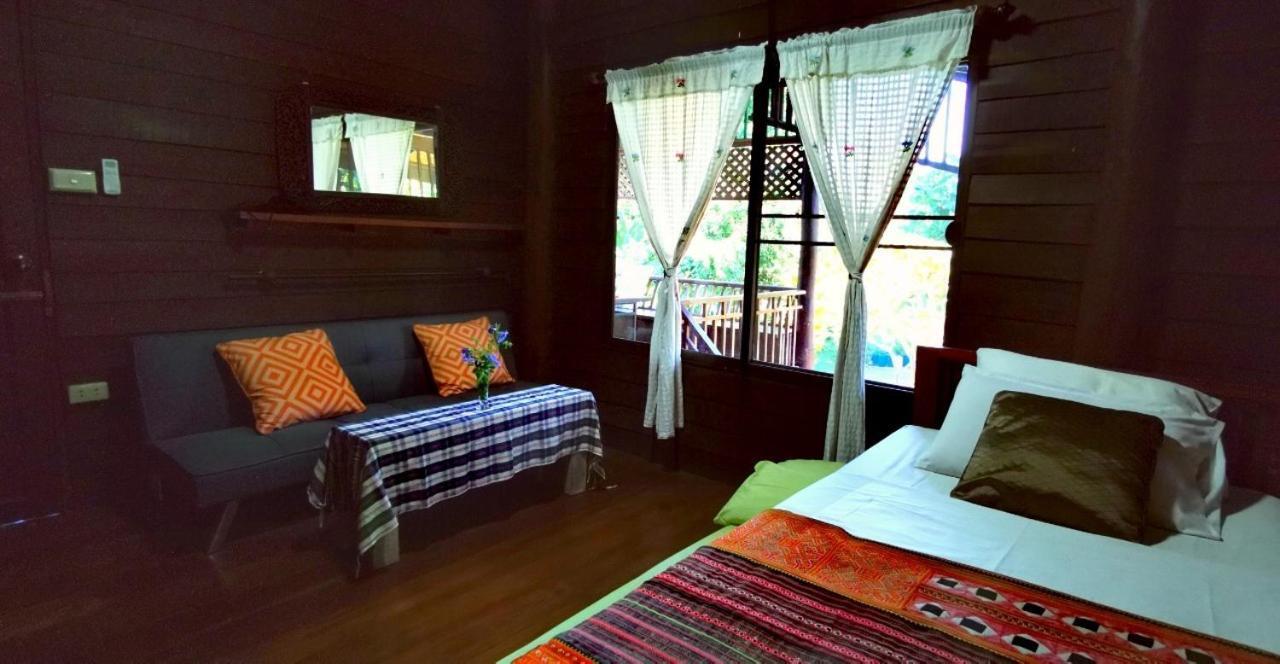 Parsakhome *