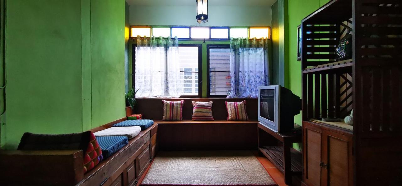 Parsakhome *