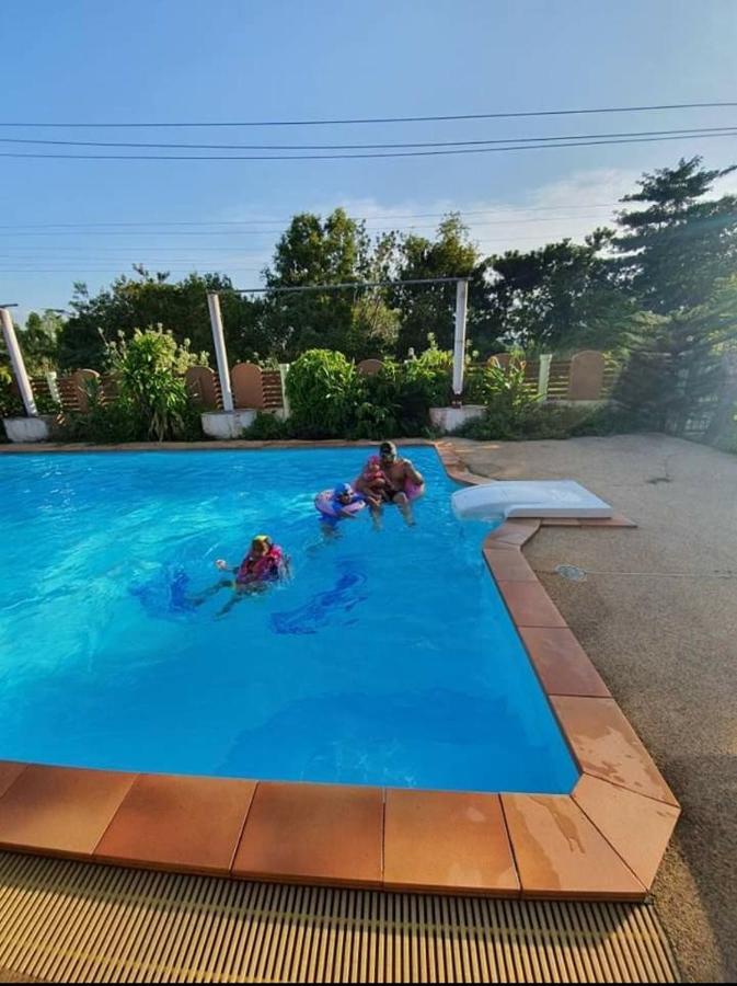 Resort Peace Pool 2*