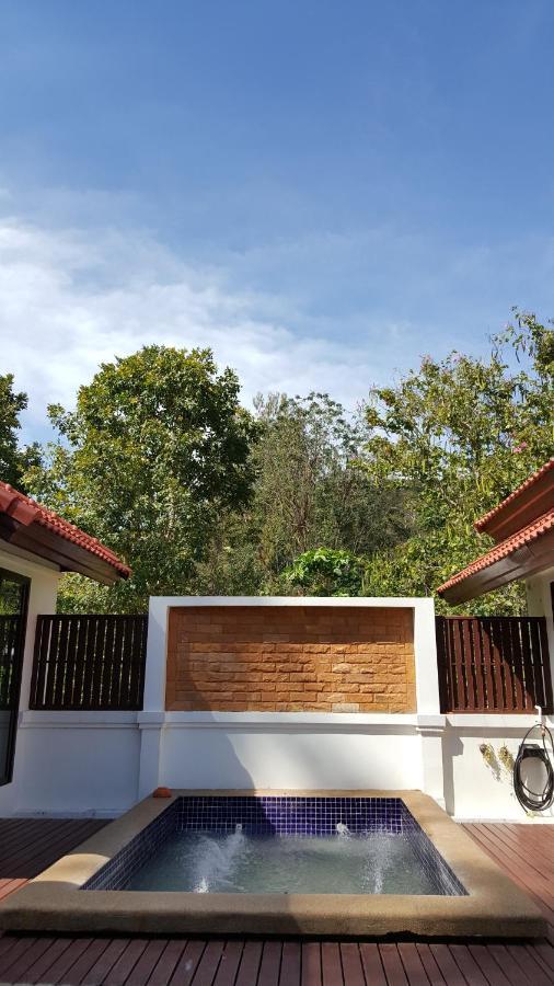Casa Khaoyai Bed & Breakfast *