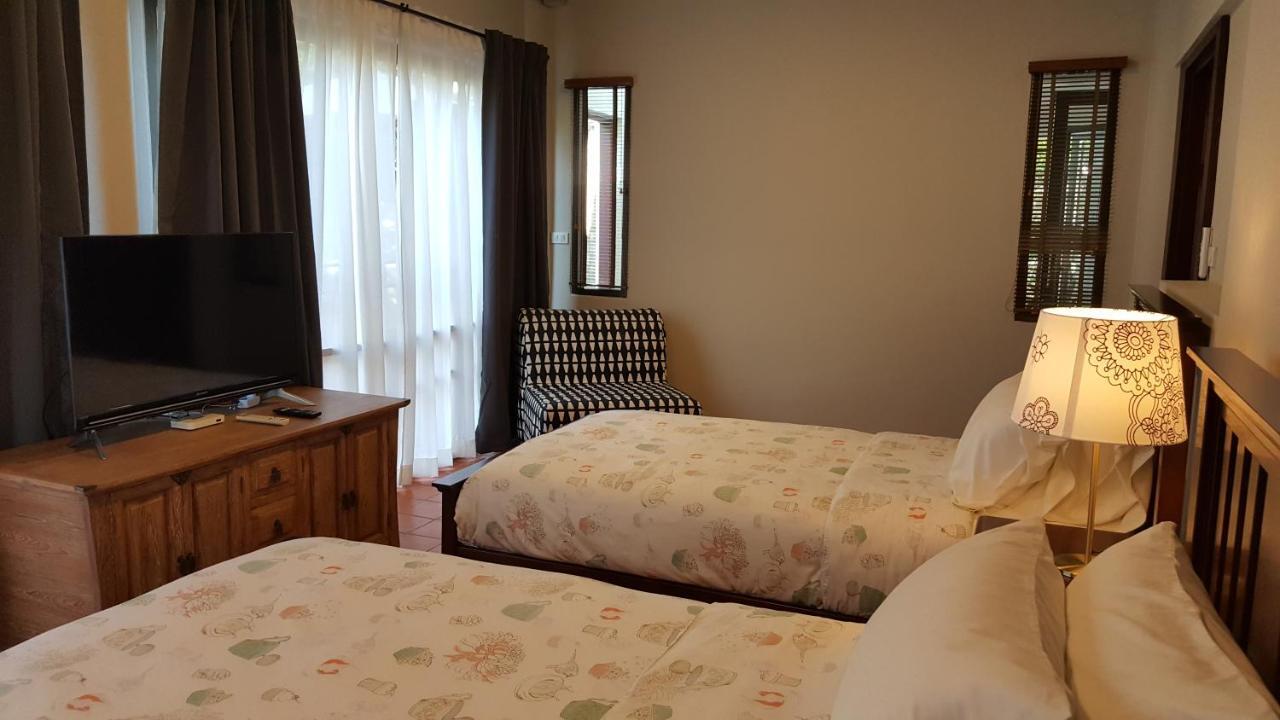 Casa Khaoyai Bed & Breakfast *