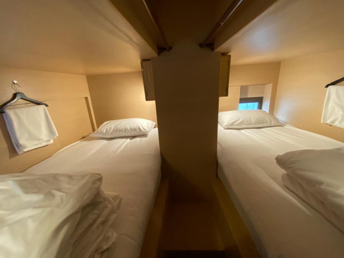 Cloud 9 Hotel 2*