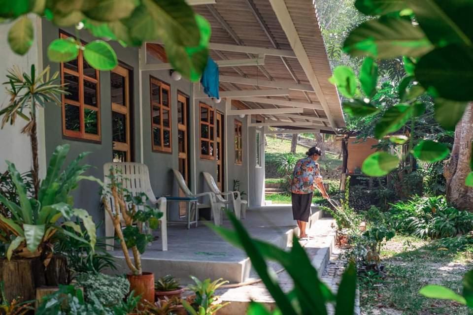 Mayow Kohmook Bed & Breakfast Trang