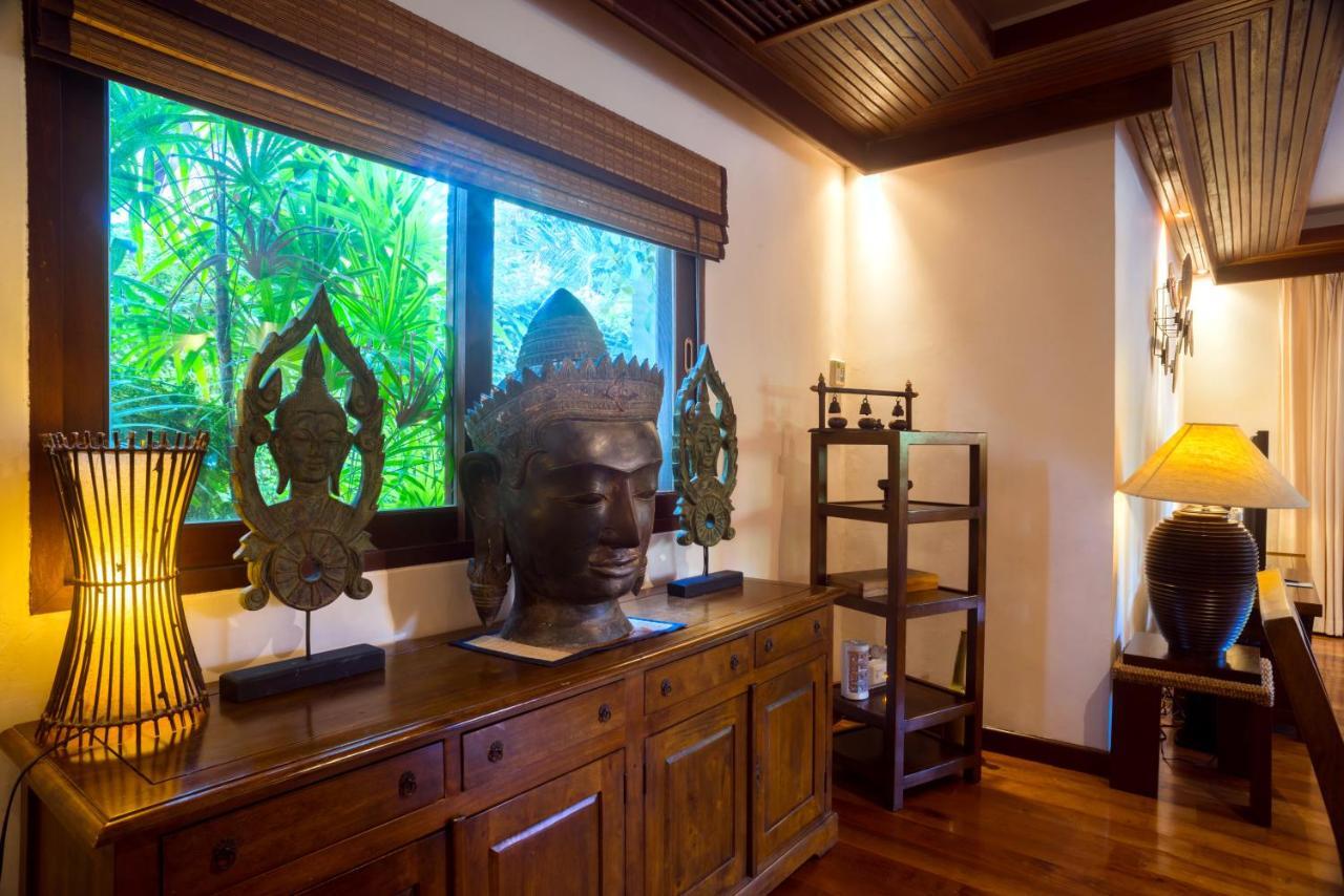 4 Bedroom Baan Banburee, Seconds From Villa