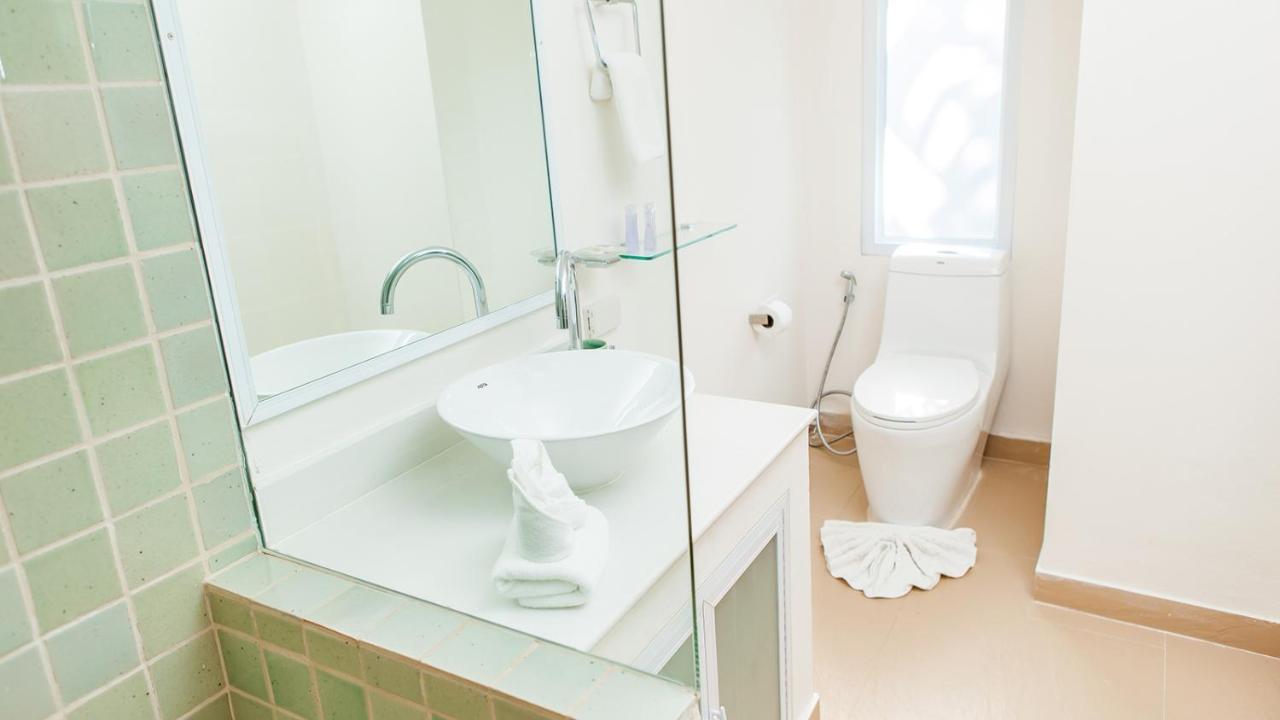 3 Bedroom Baan Khwam Rak, Seconds To Lamai Beach (Koh Samui)