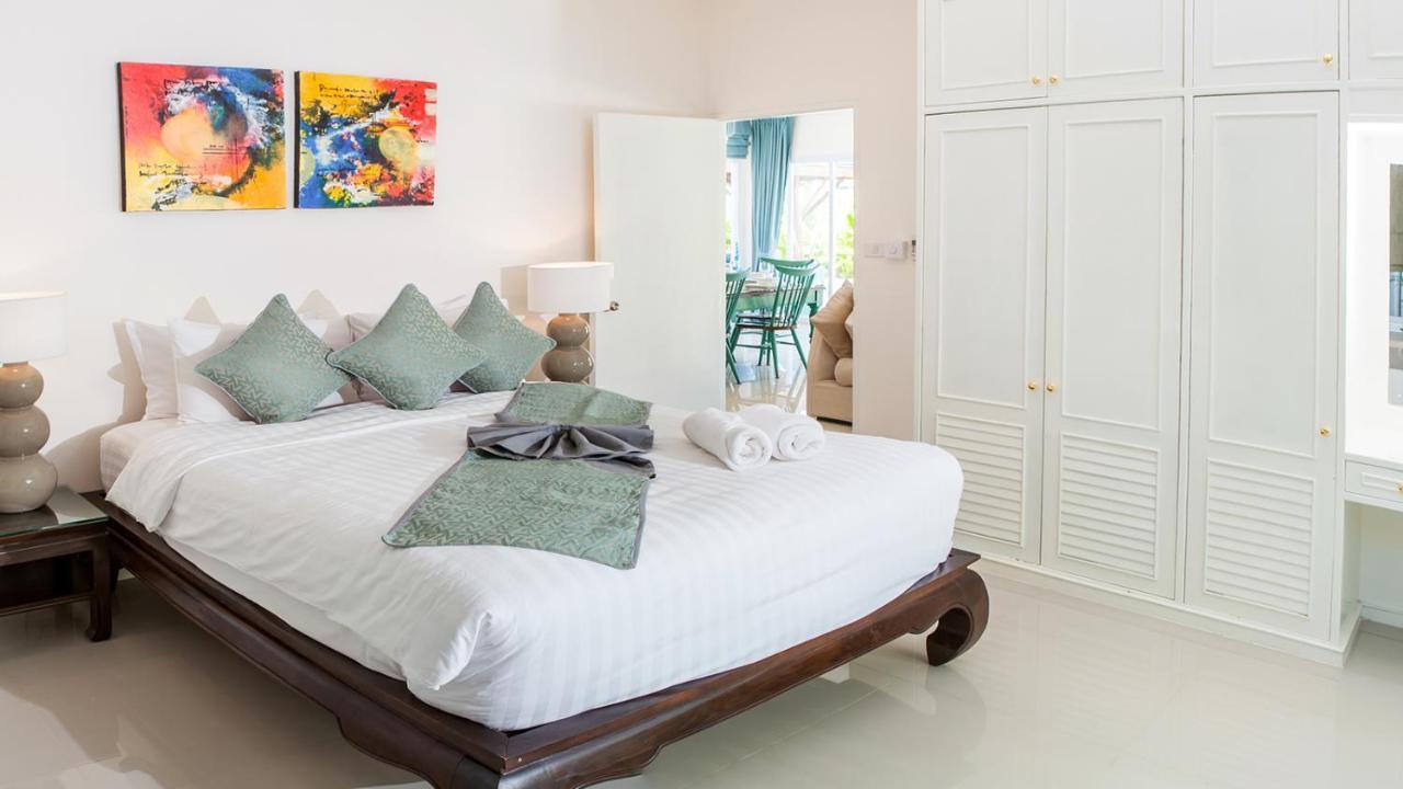 Villa 3 Bedroom Baan Khwam Rak, Seconds To *