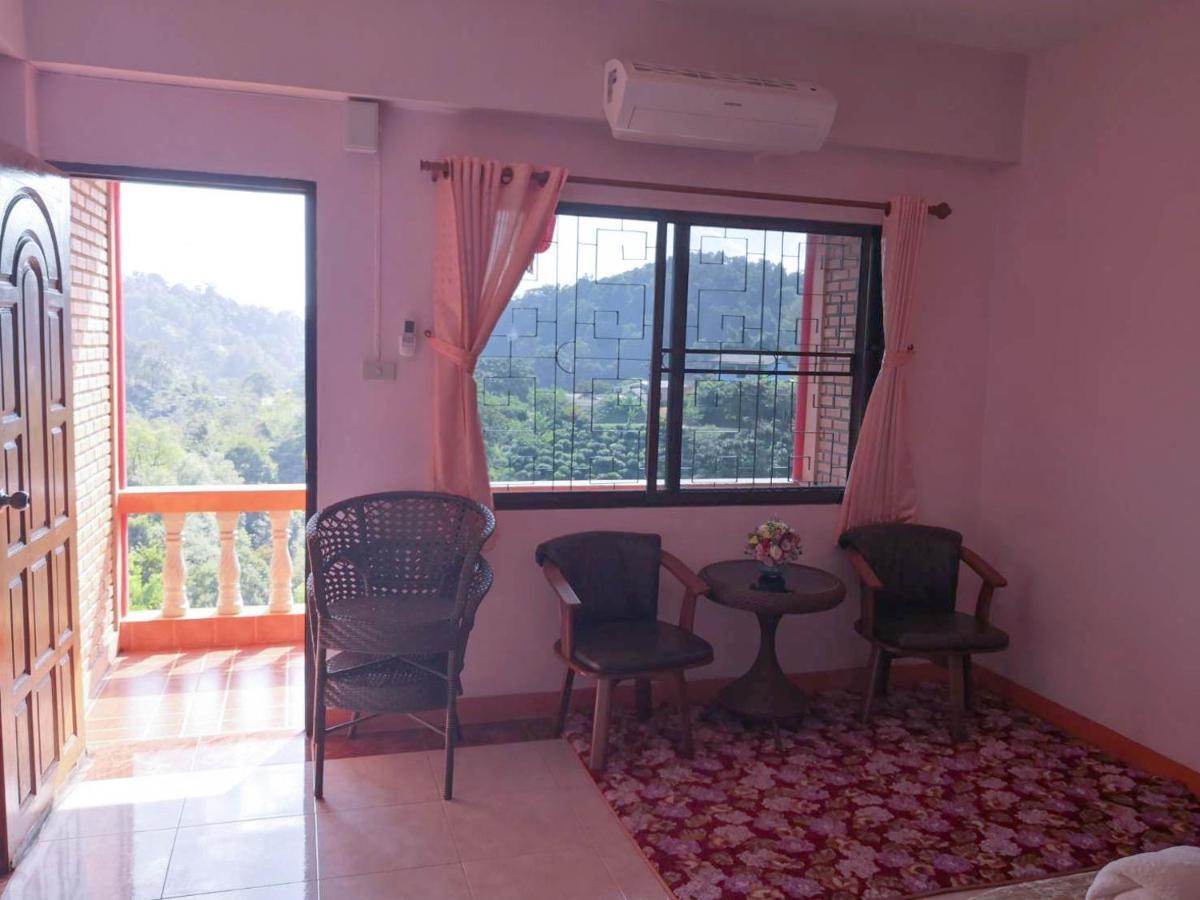 Resort เลาลีฮิลล์รีสอร์ท Laulee Hill Chiang Rai