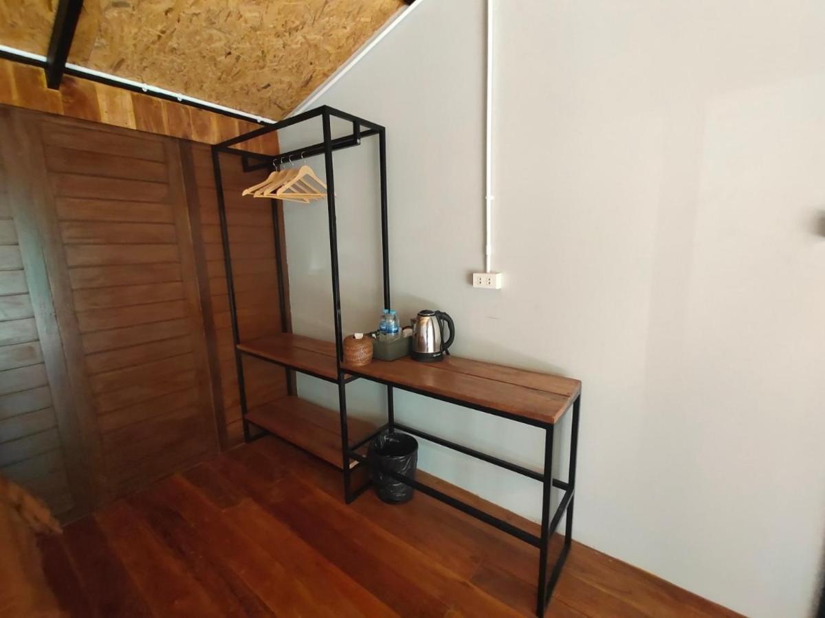 Kohmook Nurse House 2*