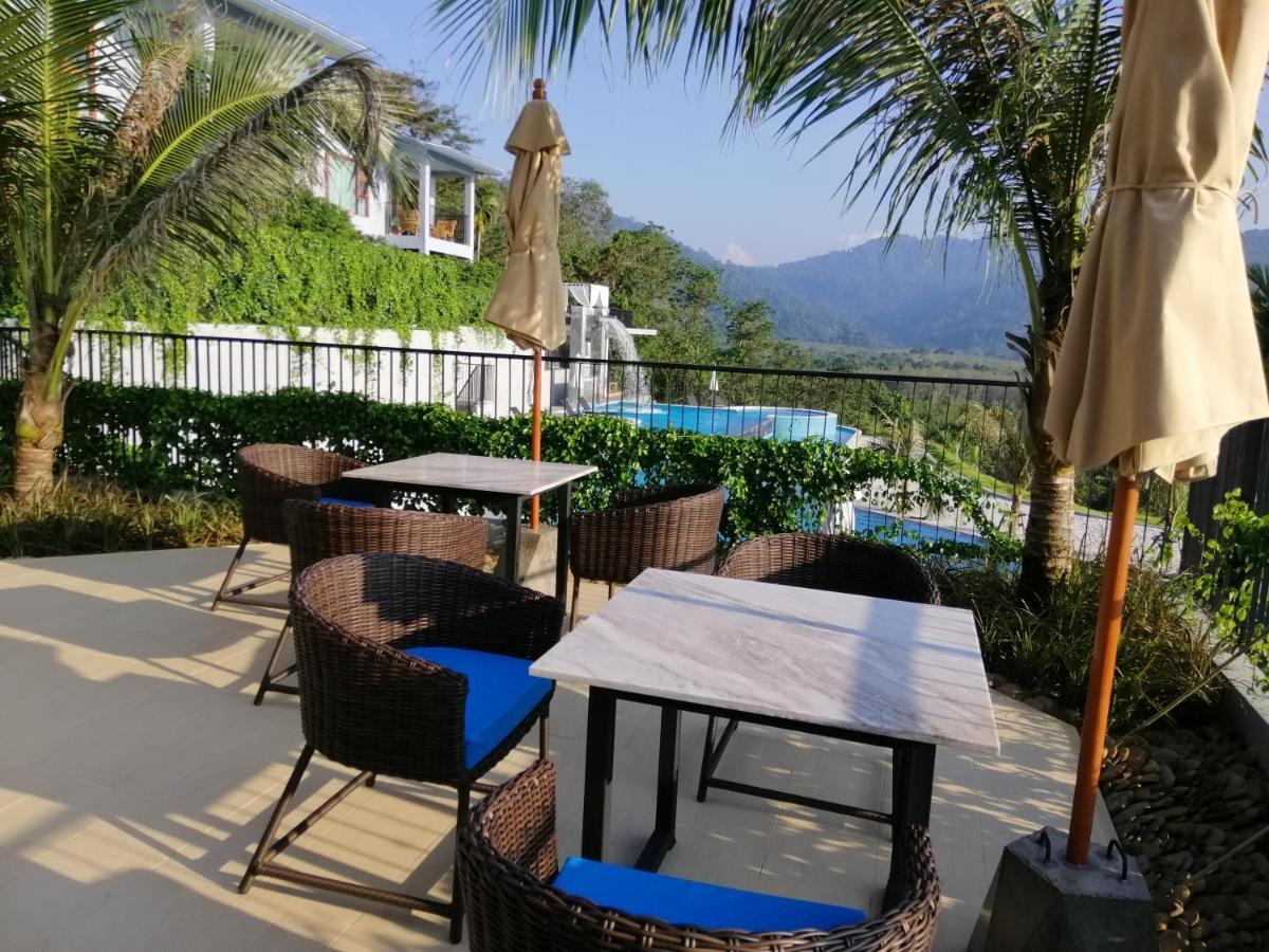 Villa Khaolak Blue Sky *