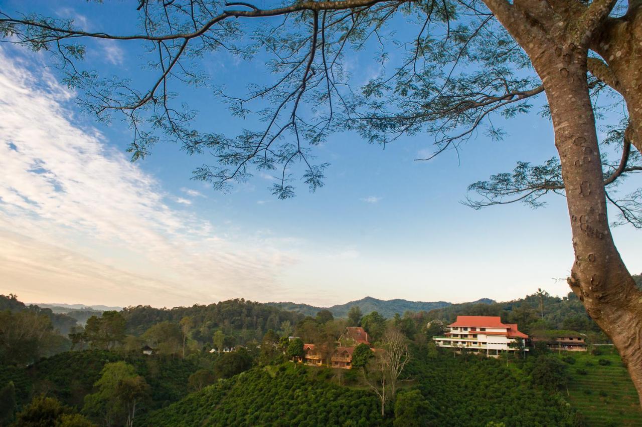 เลาลีฮิลล์รีสอร์ท Laulee Hill Resort *