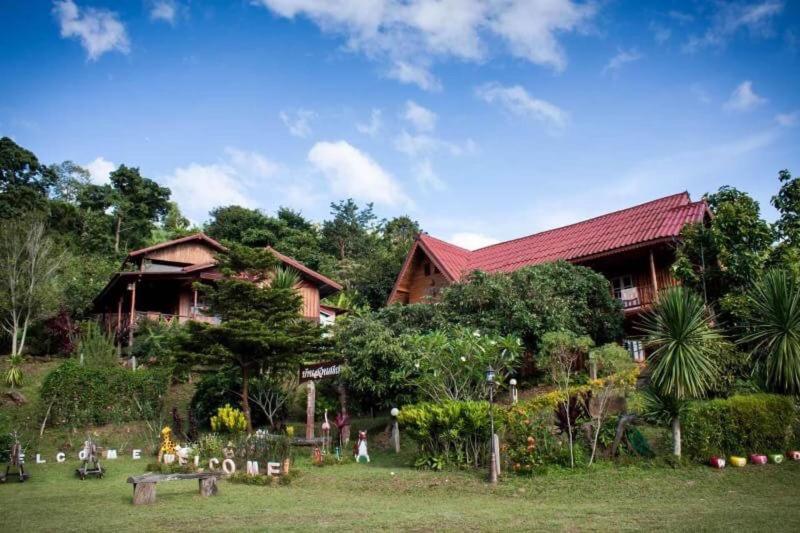 บ้านสวนศรเพชร
