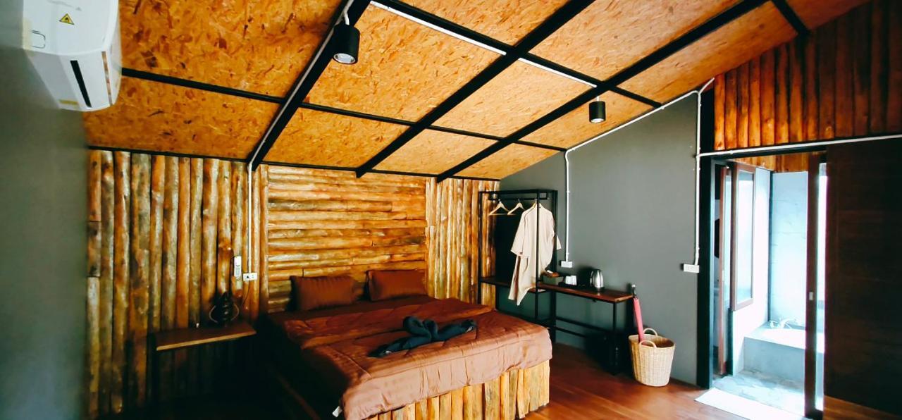 Kohmook Nurse House