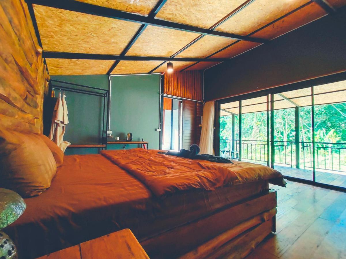 Kohmook Nurse House 2*