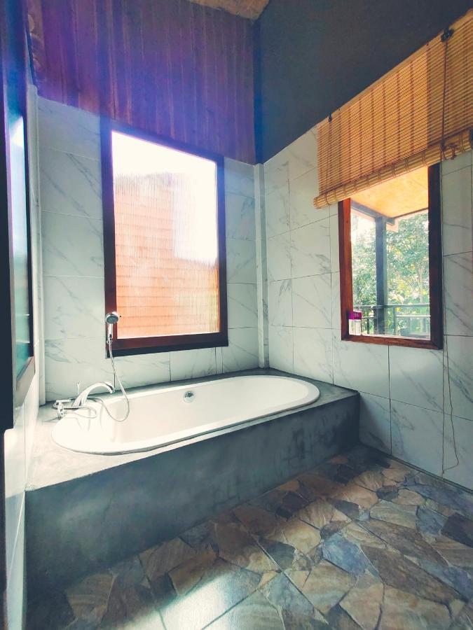 Kohmook Nurse House Resort 2*