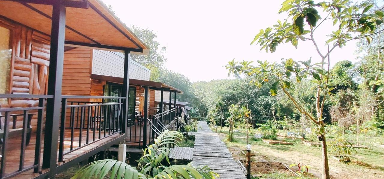 Kohmook Nurse House Resort Koh Mook