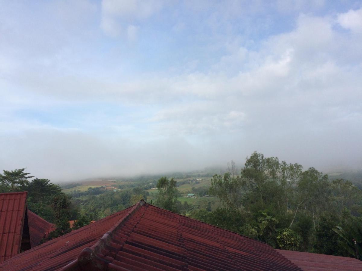 บ้านสวนศรเพชร Guest house