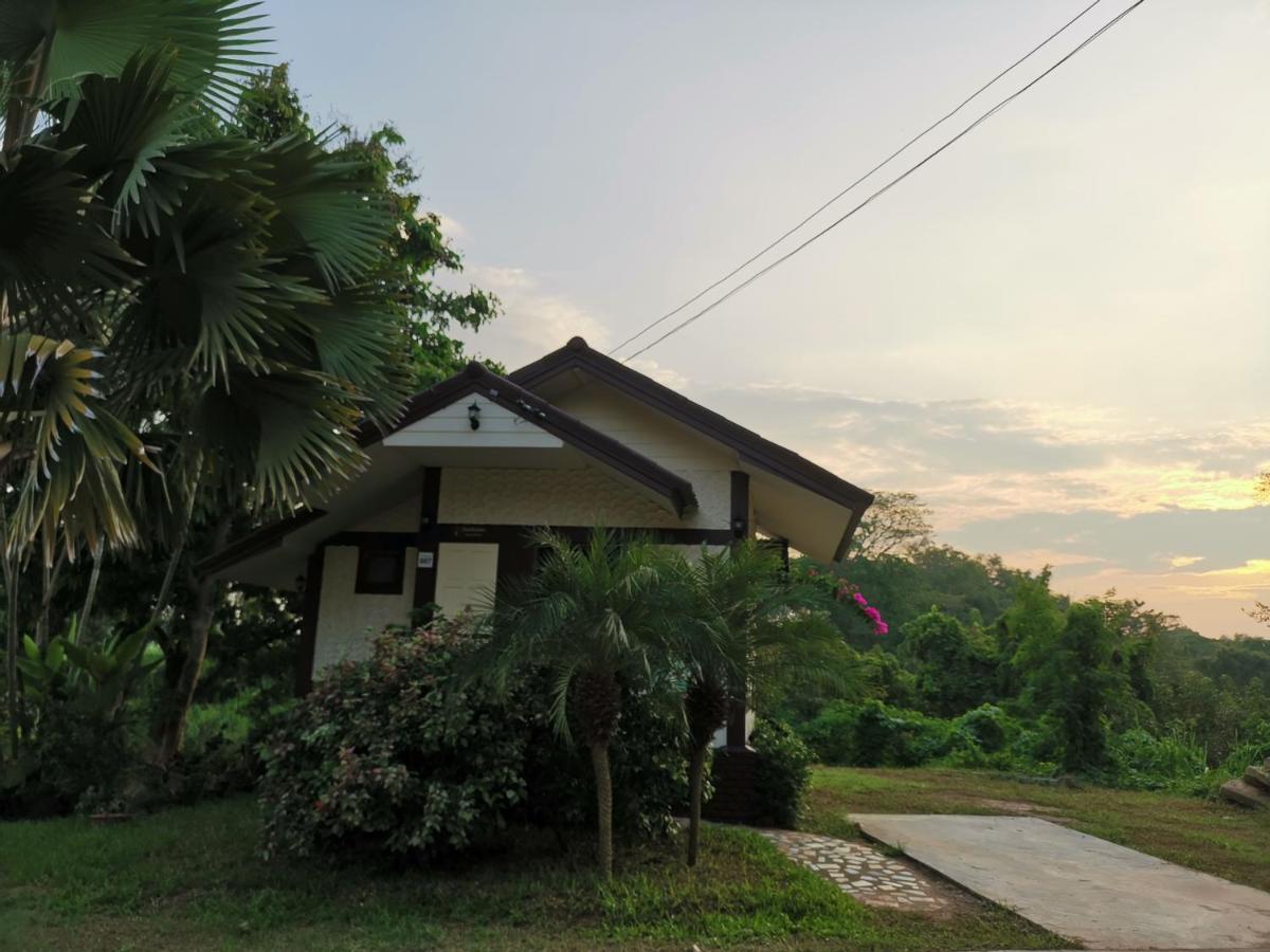 Resort Rs Phong Riverside