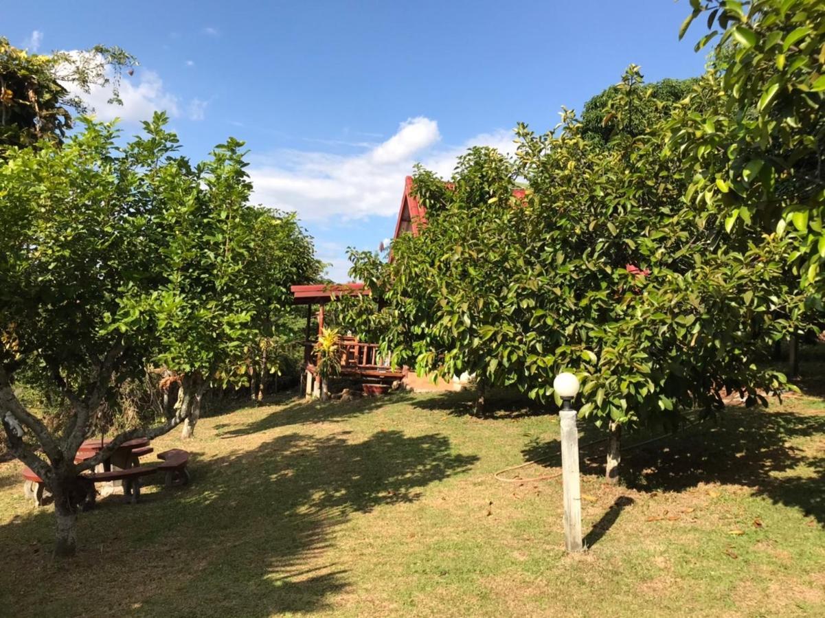 บ้านสวนศรเพชร *
