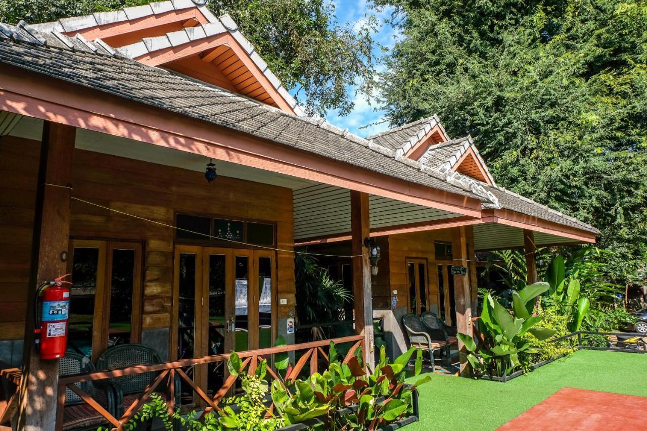 Sawasdeepai River Guest house 2*