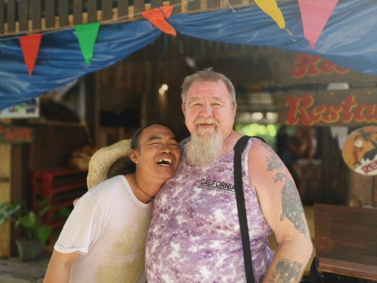 Resort Pp Red Tuna Hut