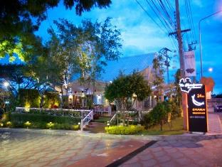 Charn Aparthotel 3*