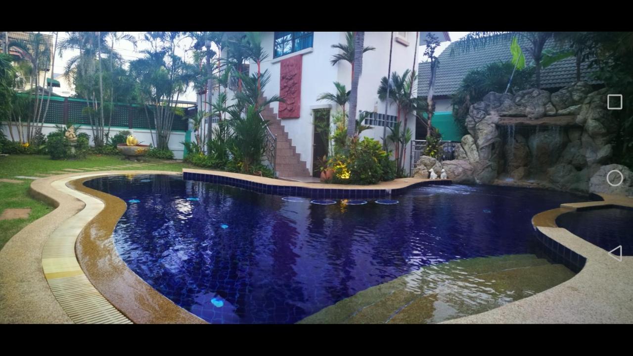 Private Pattaya * Nong Prue