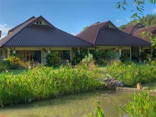 Maekok River Village Mae Ai