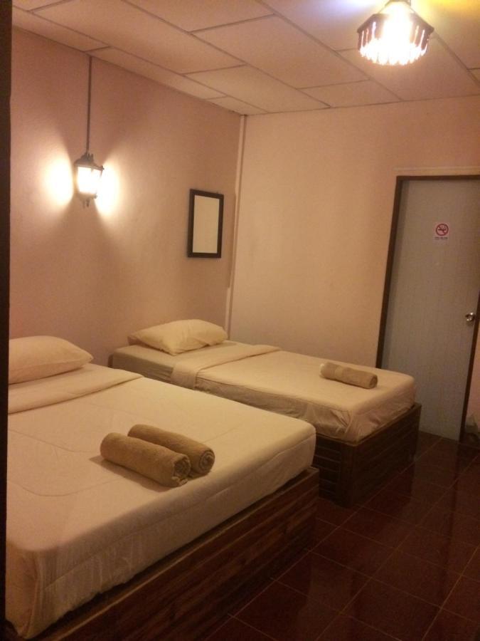 บ้านสวนศรเพชร Guest house Phetchabun