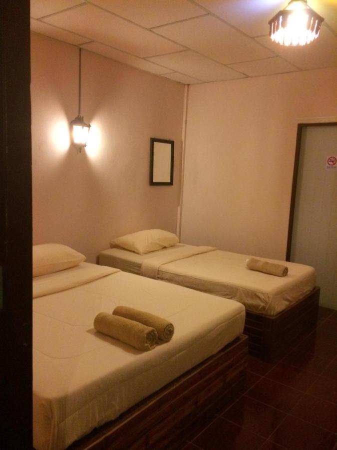 Guest house บ้านสวนศรเพชร Phetchabun