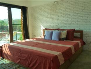 Hotel Sipsongpanna 2*
