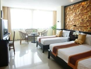 Jomtien Holiday Hotel