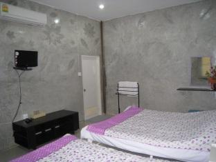 Resort Baanraisooksangchan 3*