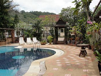 Baan Kasemsuk * Patong