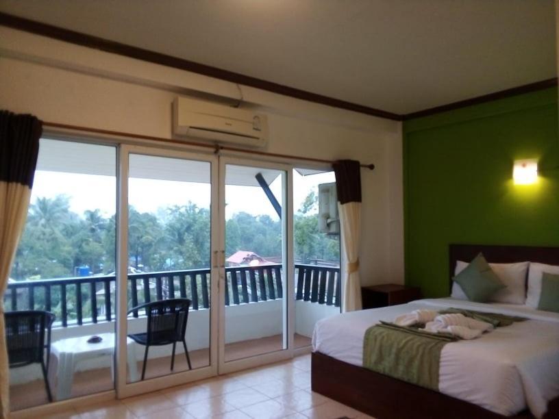 Lanta Longbeach * Koh Lanta