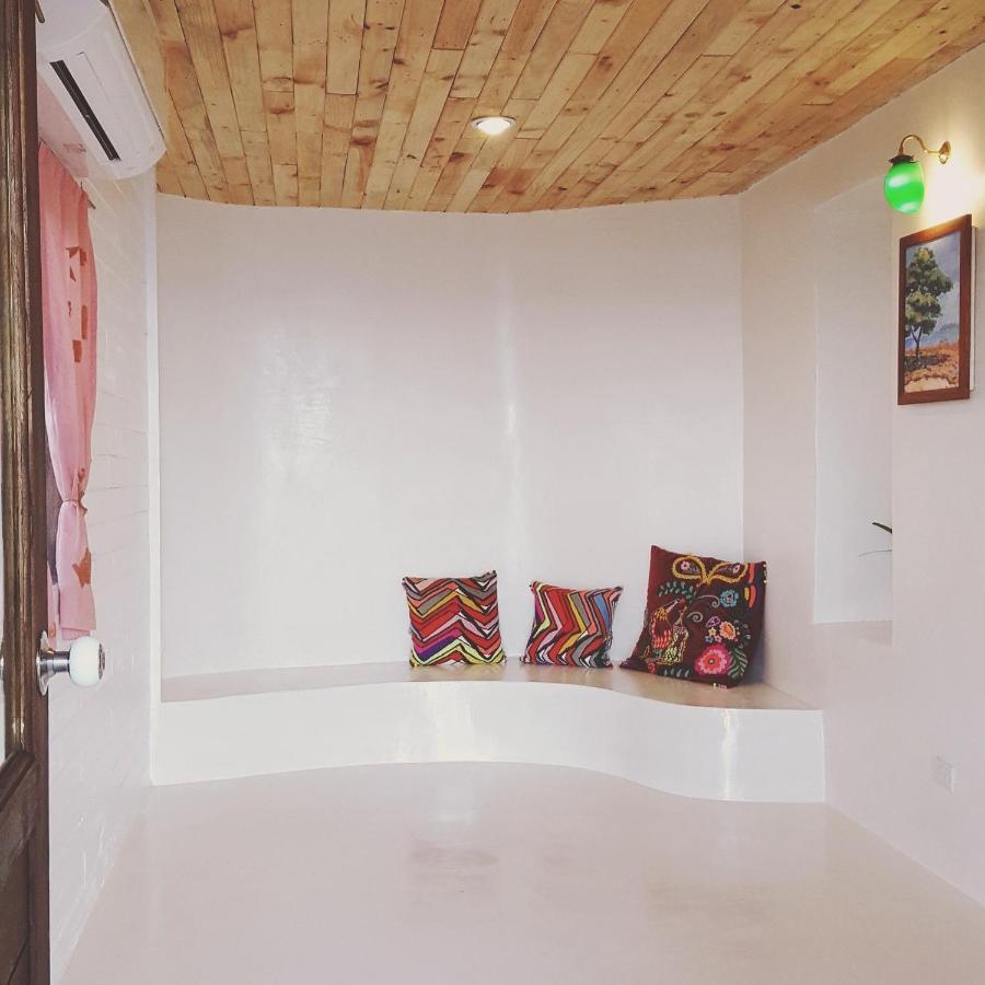 Maliblues Bed & Art Gallery
