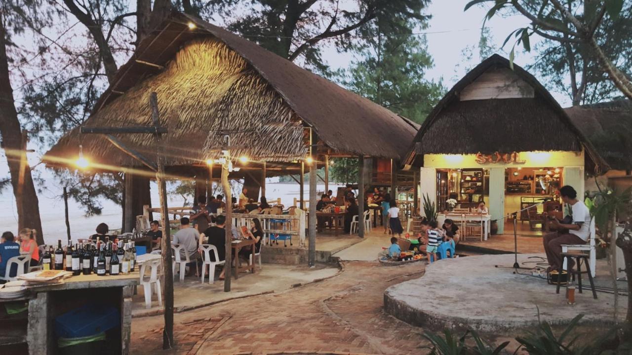 Maliblues Bed & Art Gallery Resort *