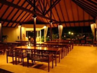 Ohana And Restaurant 3*